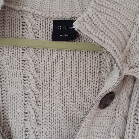 Chalet-style knit cardigan - Picture 4 of 11